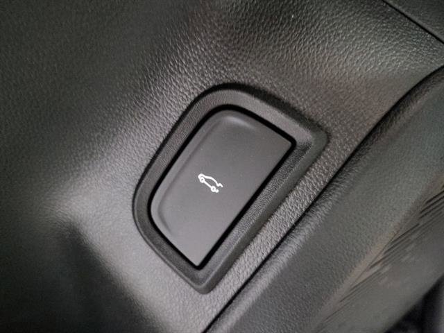 New 2026 GMC Terrain AT4 w/ Convenience Package III image 28