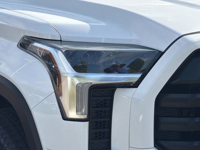 Used 2025 Toyota Tundra SR5 w/ SR5 Premium Package AWD/4WD image 27
