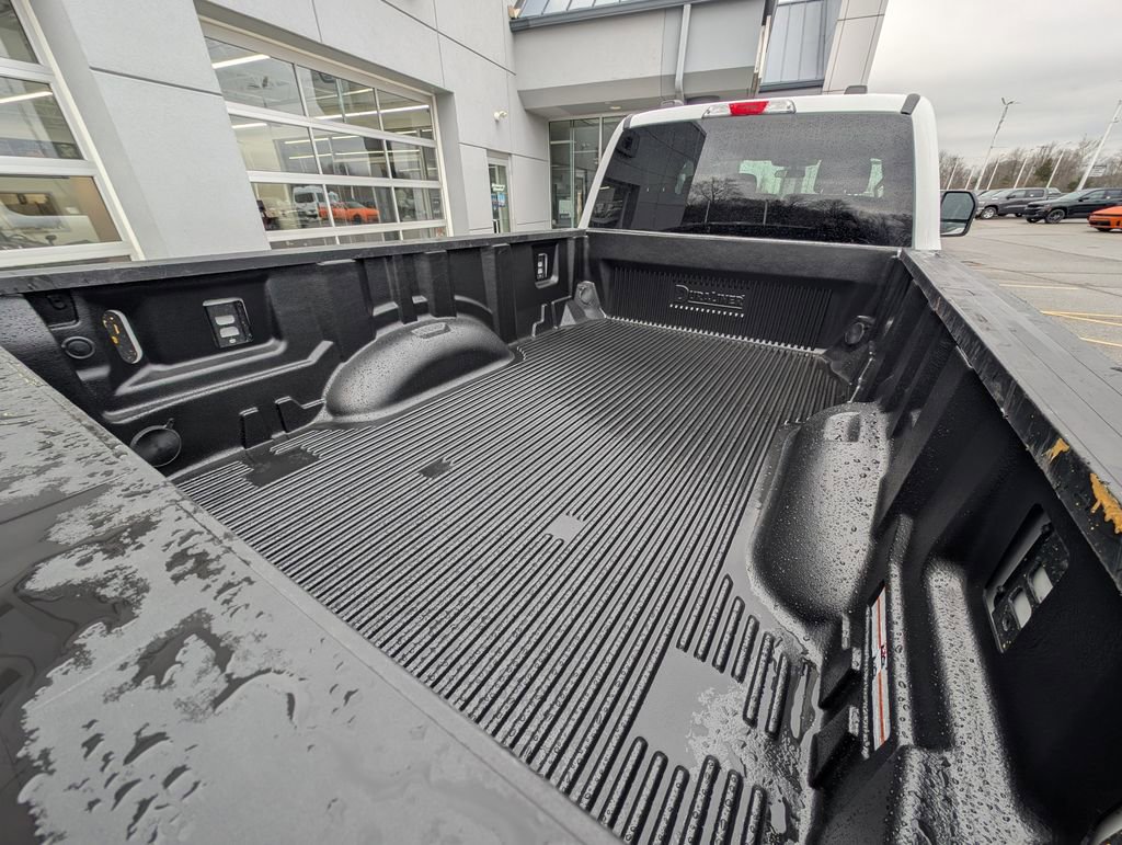 Used 2024 Ford F250 XLT AWD/4WD image 12