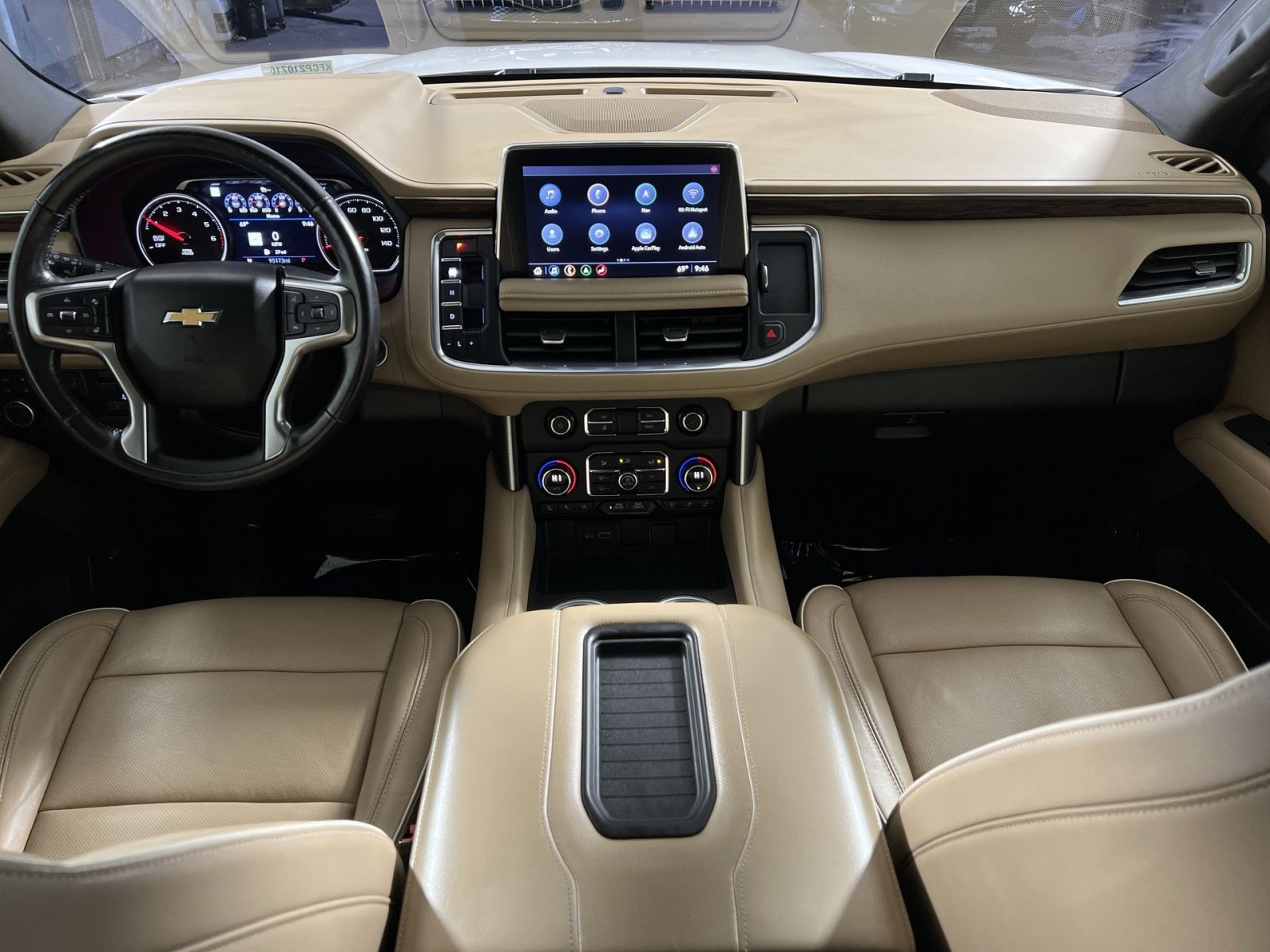 Used 2021 Chevrolet Tahoe Premier w/ Premium Package image 22