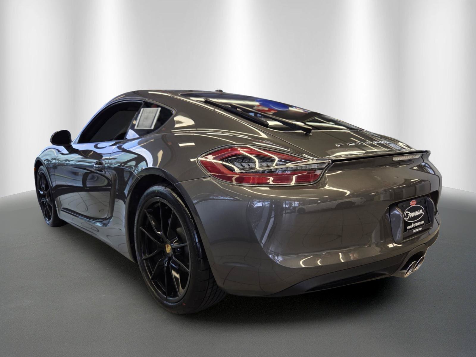 Used 2016 Porsche Cayman RWD image 5