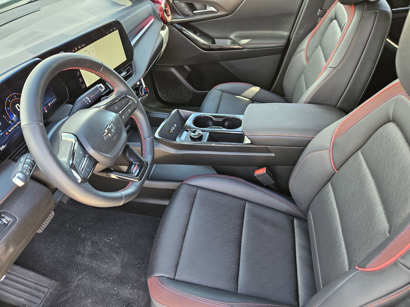 Certified 2025 Chevrolet Equinox RS w/ Safety and Technology Package FWD image 18