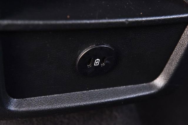 Used 2024 Ford Edge SEL image 23