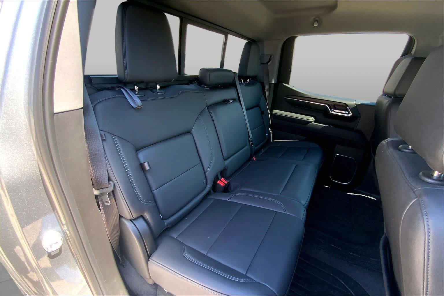 Used 2024 GMC Sierra 1500 SLT AWD/4WD image 20