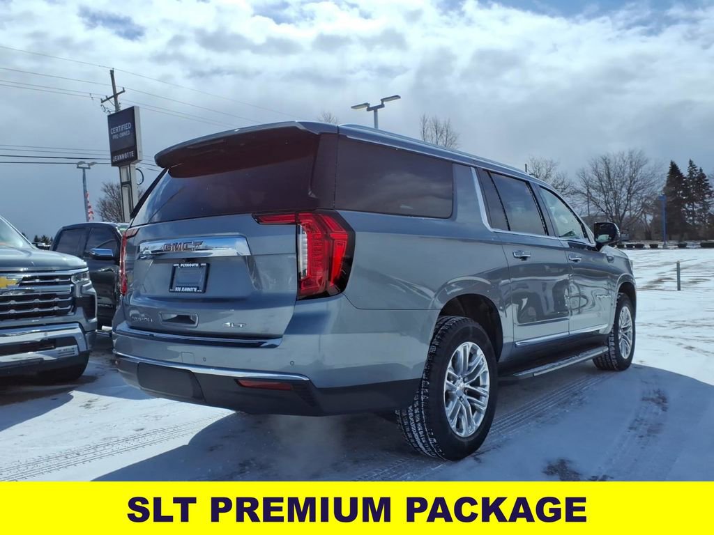 Used 2023 GMC Yukon XL SLT w/ SLT Premium Package image 4