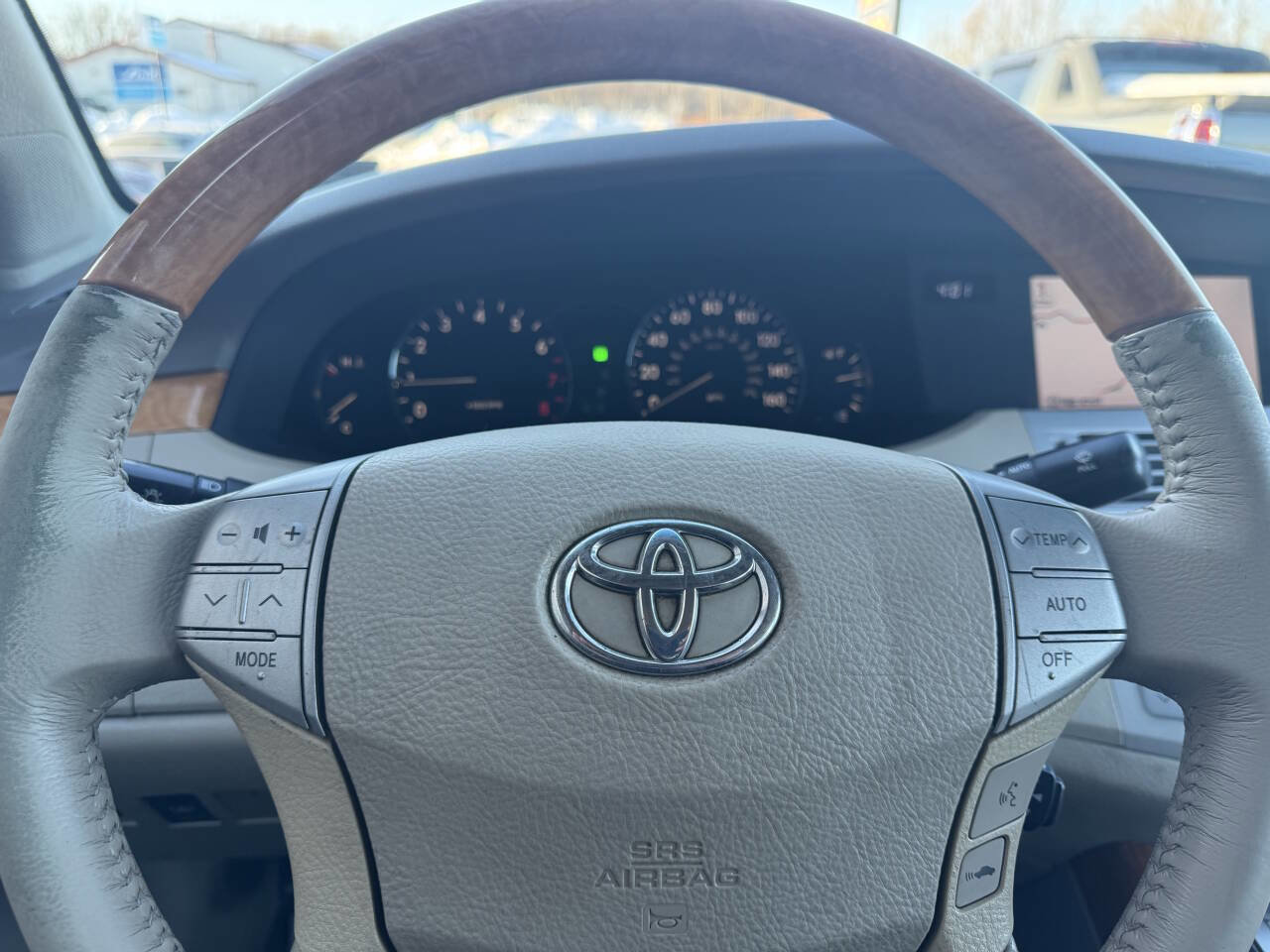 Used 2006 Toyota Avalon Limited image 36