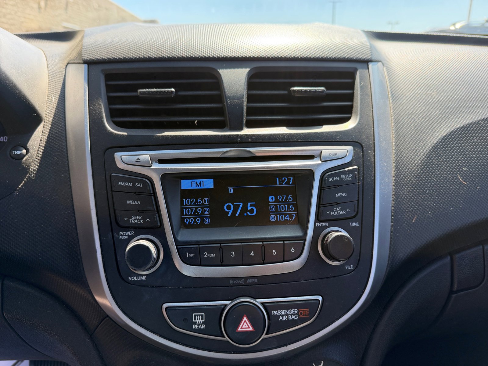 Used 2017 Hyundai Accent SE image 28