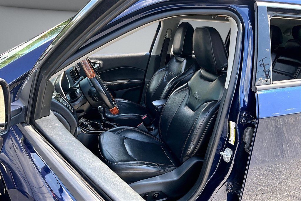 Used 2019 Jeep Compass Limited AWD/4WD image 21