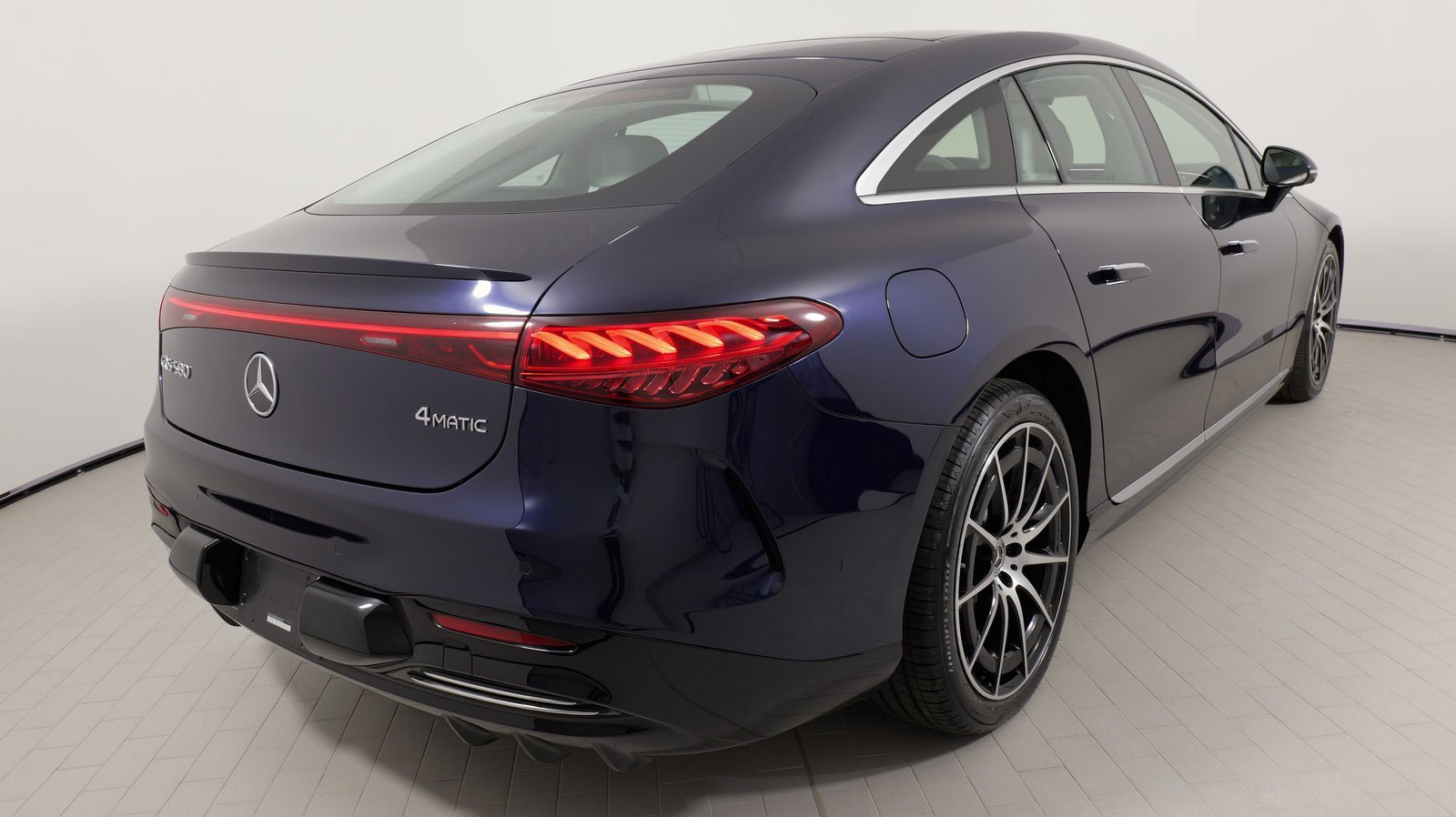 Used 2024 Mercedes-Benz EQS 580 4MATIC Sedan image 26