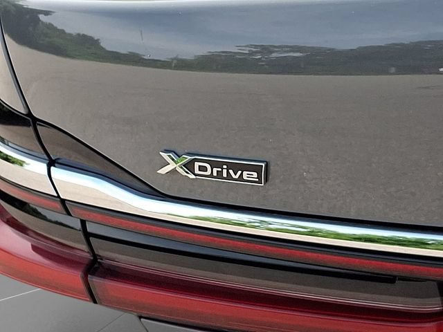 Used 2022 BMW 750i xDrive AWD/4WD image 37