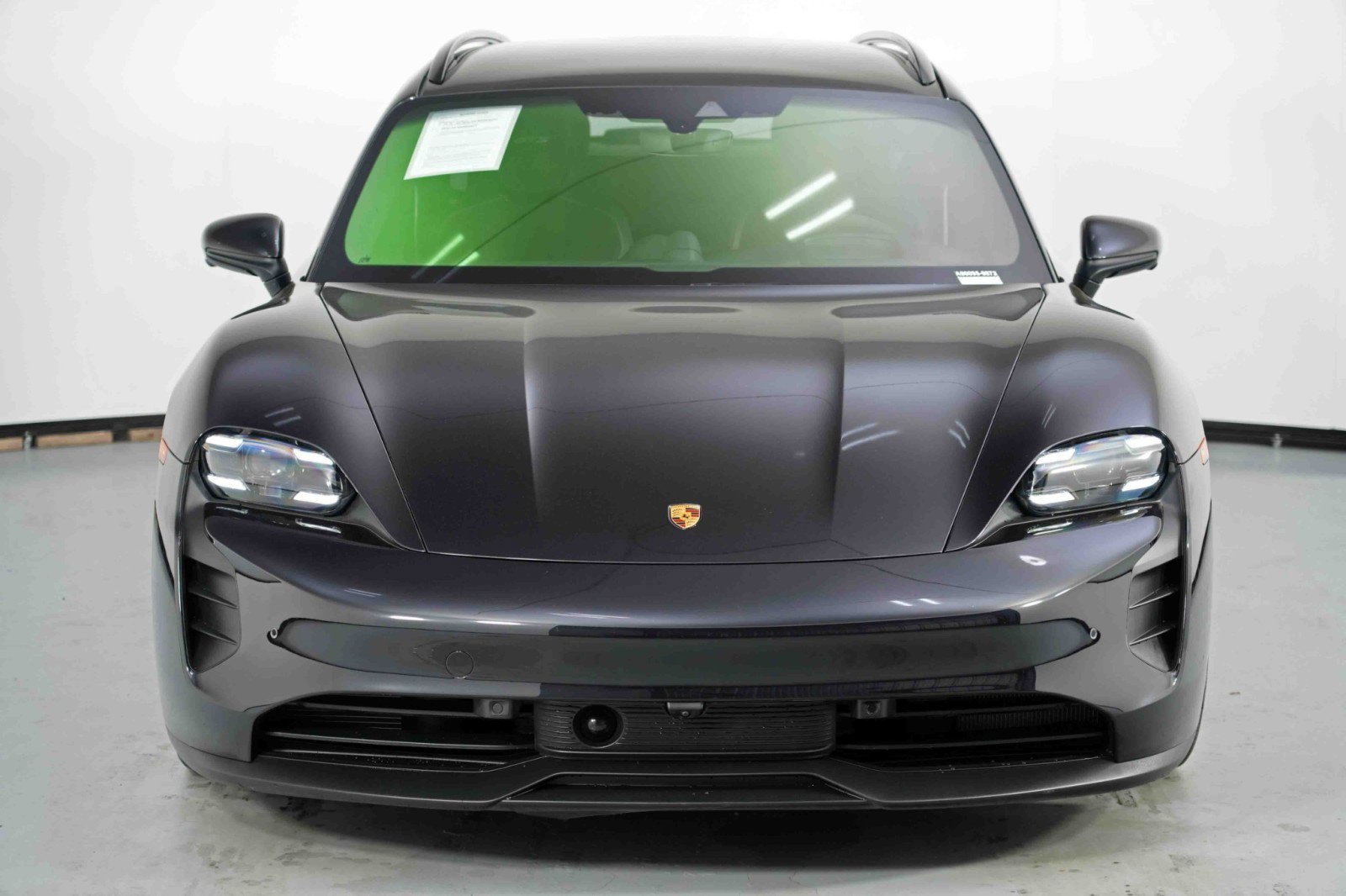 Used 2023 Porsche Taycan GTS AWD/4WD image 48