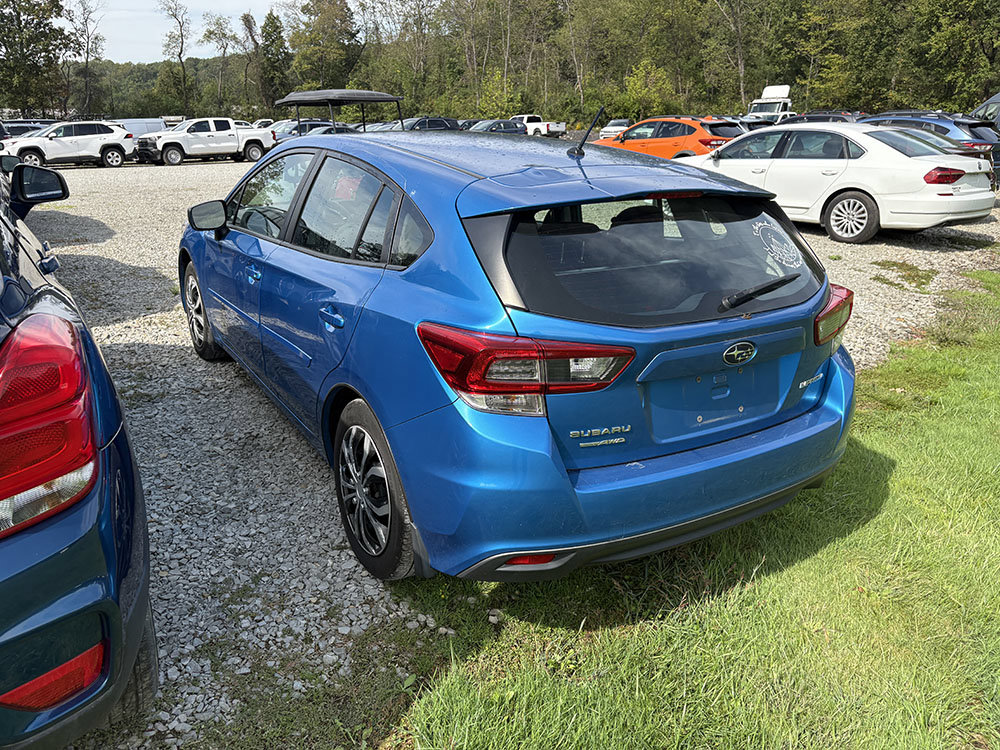 Used 2022 Subaru Impreza 2.0i AWD/4WD image 2