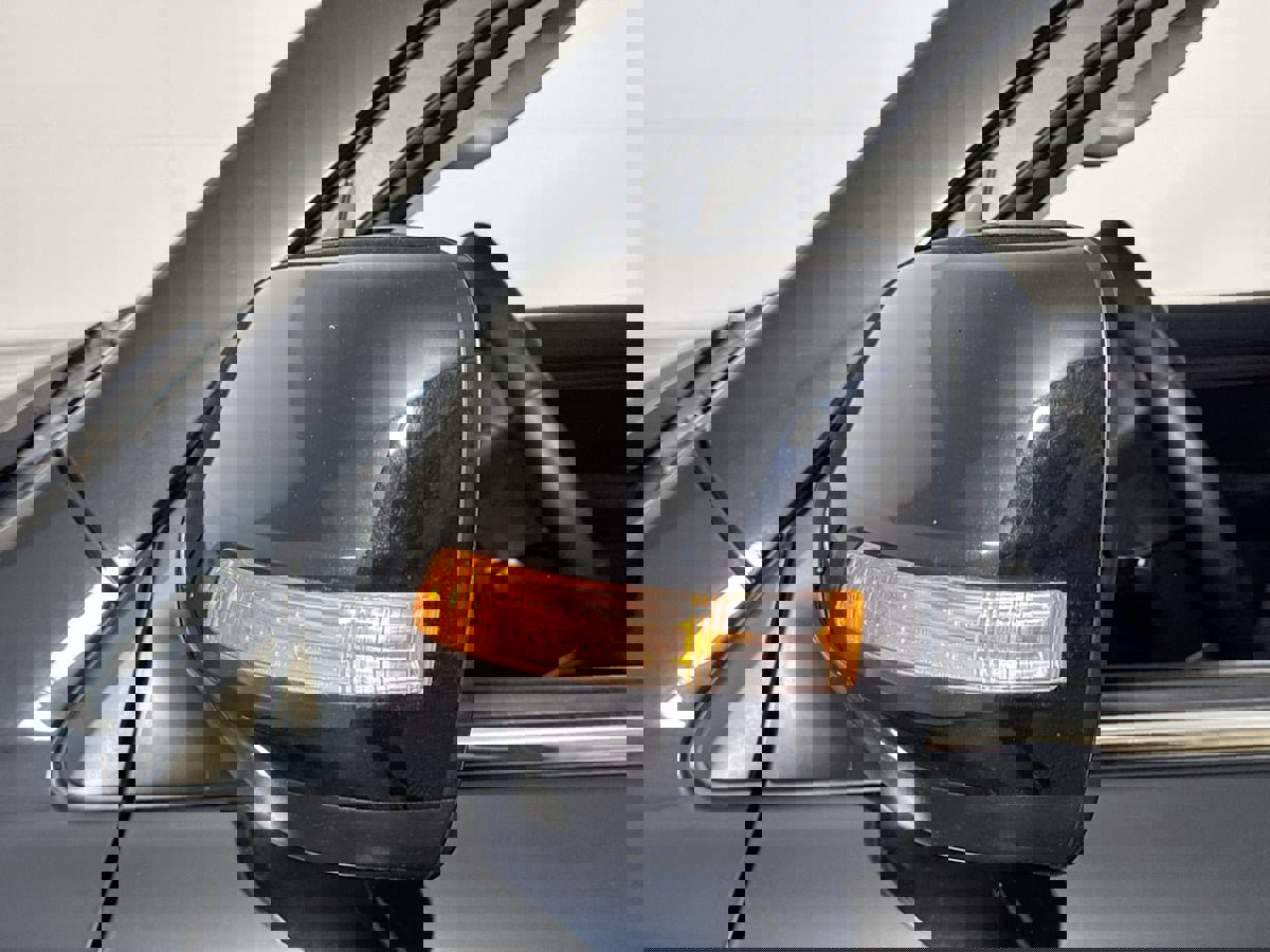 Used 2017 Toyota Land Cruiser image 21