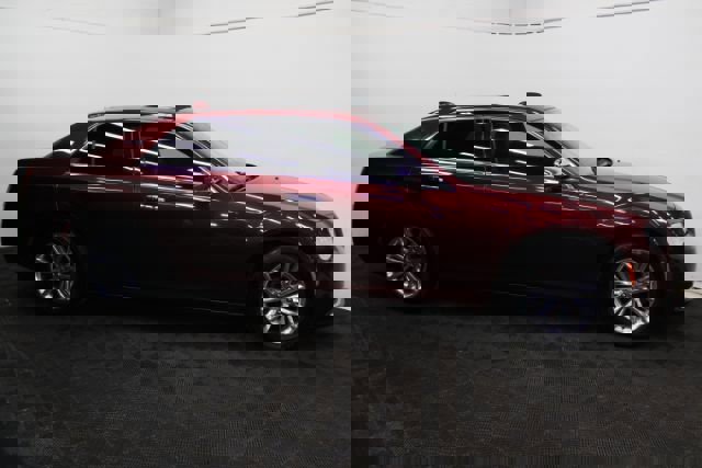 Used 2016 Chrysler 300 C image 4