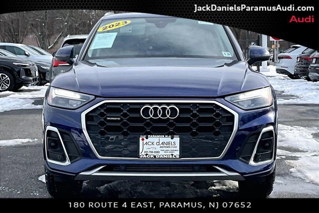 Used 2023 Audi Q5 2.0T Premium w/ Convenience Package image 3