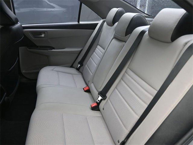 Used 2017 Toyota Camry SE image 23
