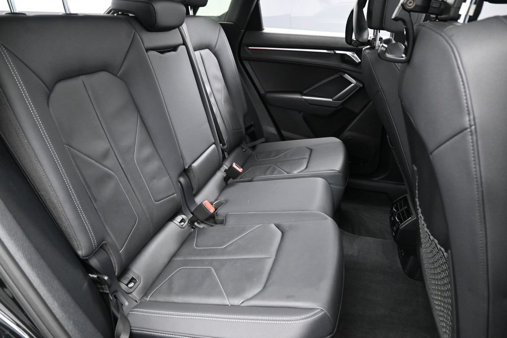 Used 2022 Audi Q3 2.0T Premium Plus AWD/4WD image 16
