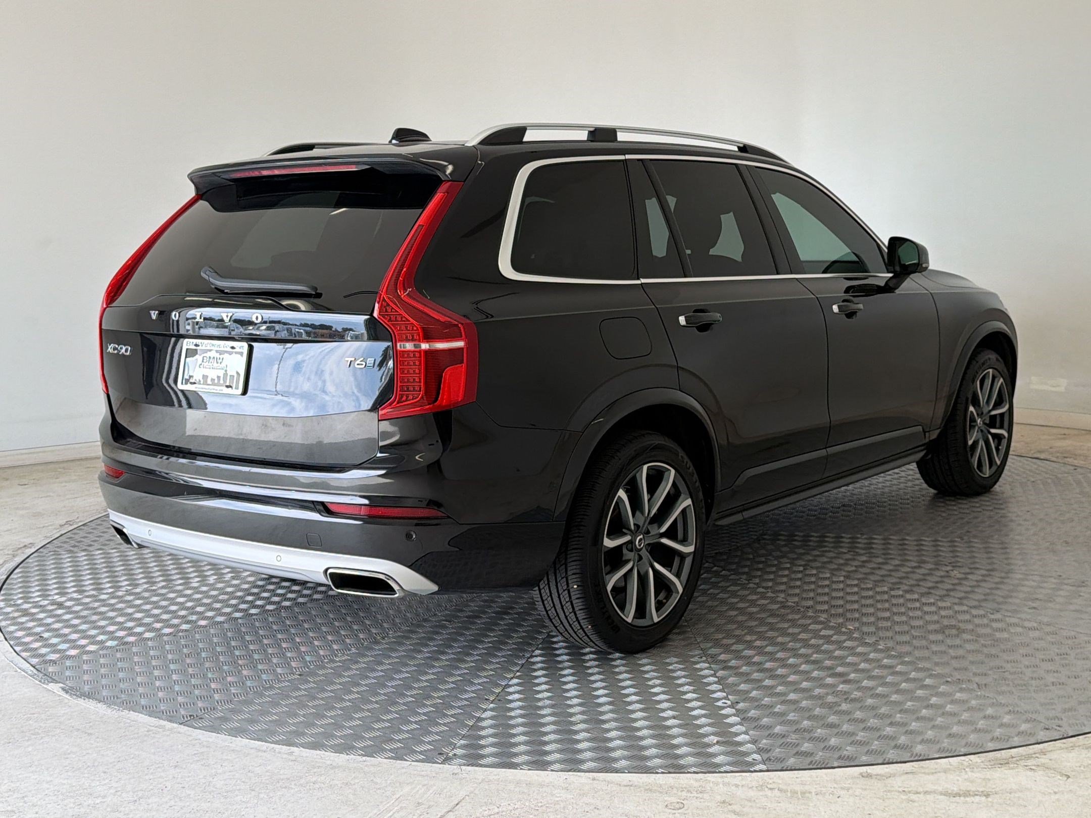 Used 2019 Volvo XC90 T6 Momentum w/ Advanced Package AWD/4WD image 9