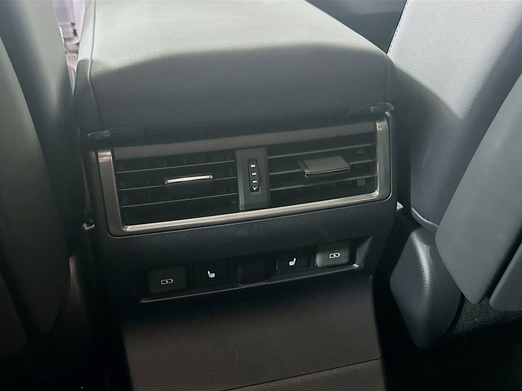 Used 2025 Lexus GX 550 image 26