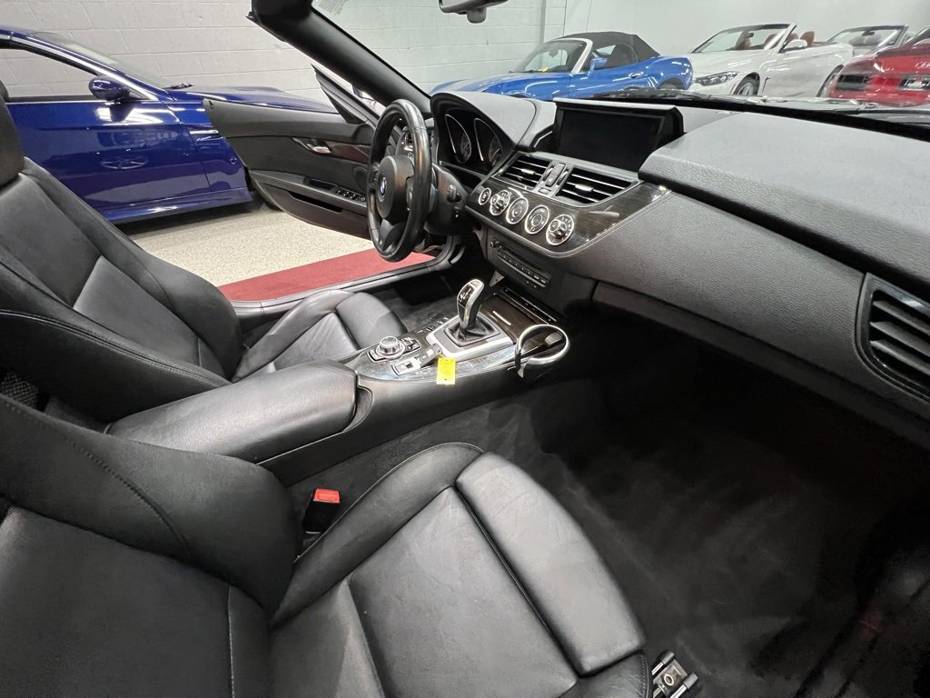 Used 2015 BMW Z4 sDrive35is image 30