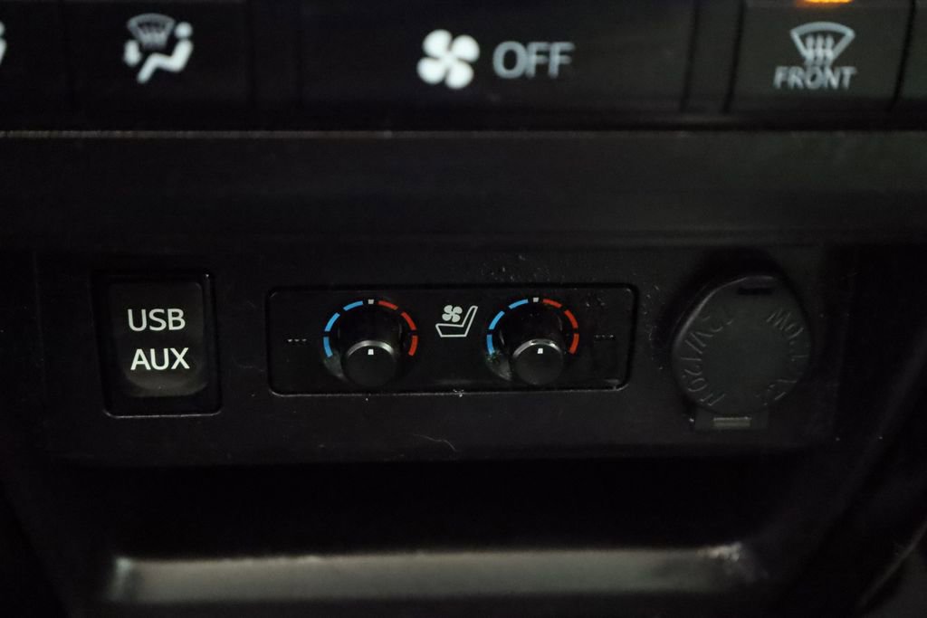 Used 2019 Toyota 4Runner Limited image 34