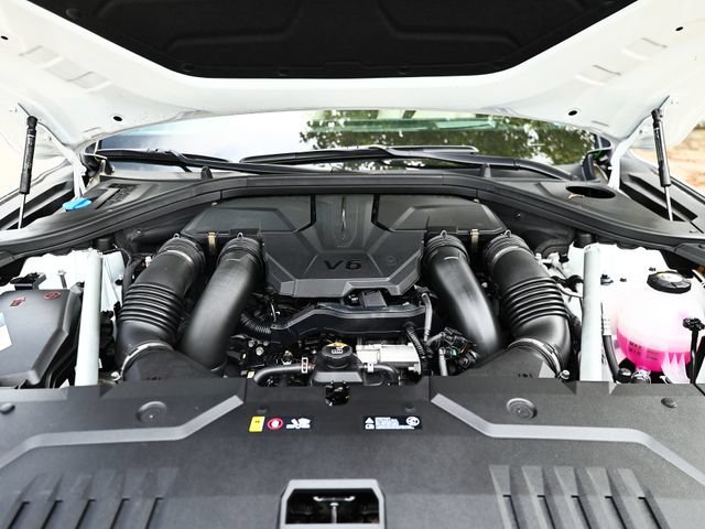 Certified 2026 Genesis GV70 3.5T Sport Prestige AWD/4WD image 33