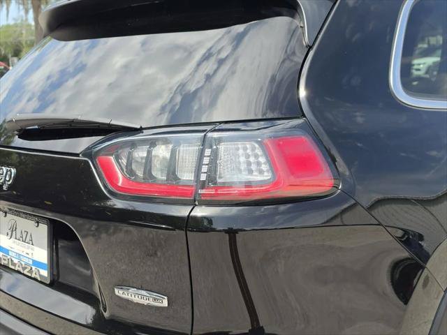 Certified 2022 Jeep Cherokee Latitude Lux w/ Sun & Sound Group AWD/4WD image 8