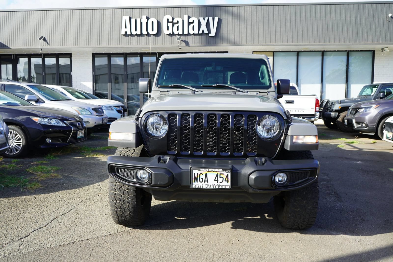 Used 2021 Jeep Gladiator Sport AWD/4WD image 3
