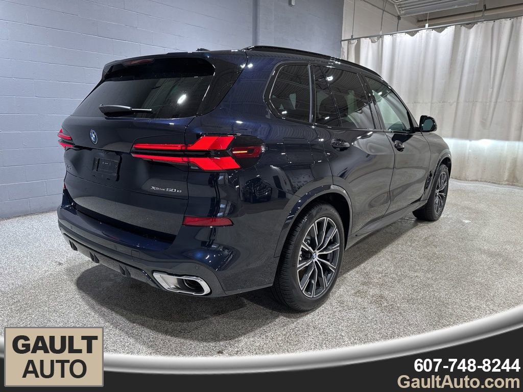 New 2026 BMW X5 xDrive50e w/ Executive Package image 3