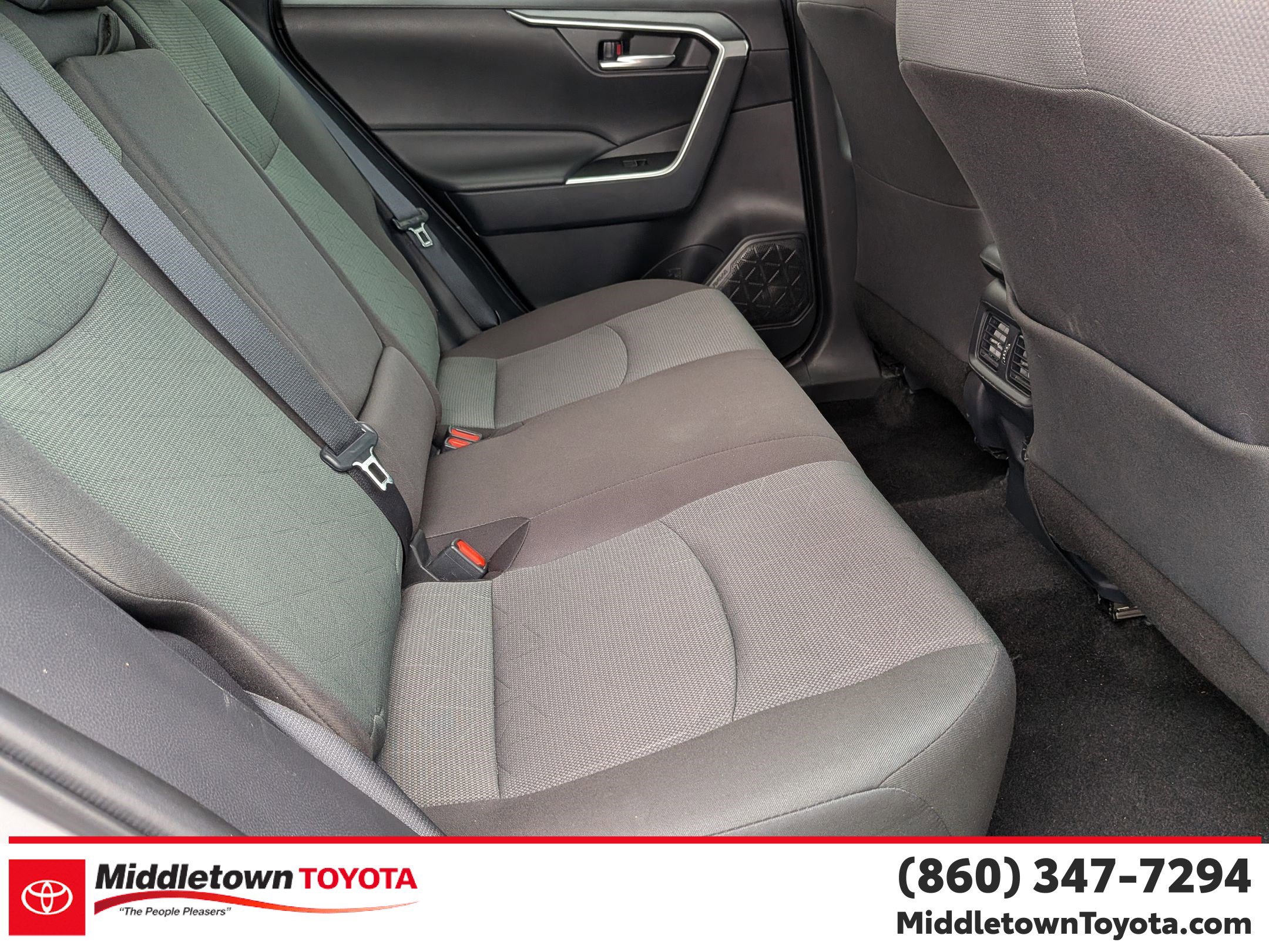 Certified 2025 Toyota RAV4 XLE AWD/4WD image 32