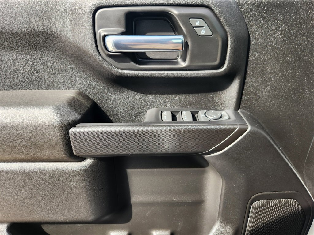 Used 2022 Chevrolet Silverado 1500 Custom image 23