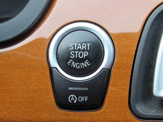 Used 2013 BMW ALPINA B7 xDrive w/ Driver Assistance Pkg AWD/4WD image 40