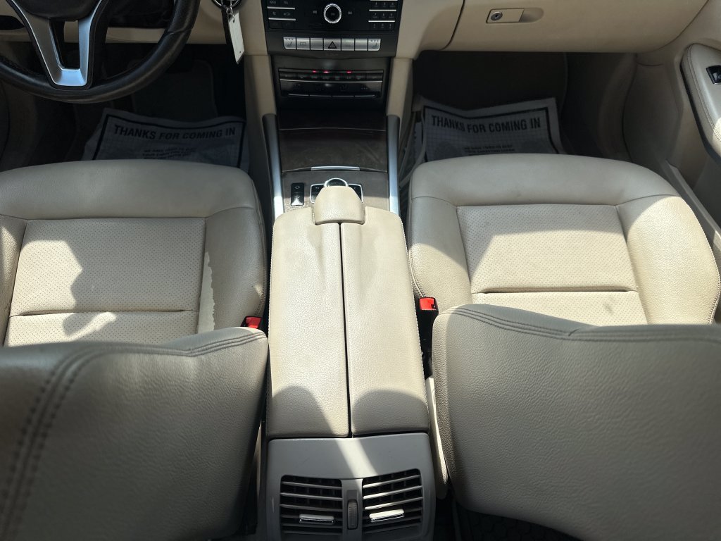 Used 2016 Mercedes-Benz E 350 4MATIC Sedan image 32