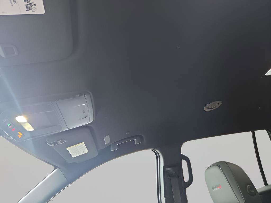 Used 2025 GMC Acadia AT4 image 37