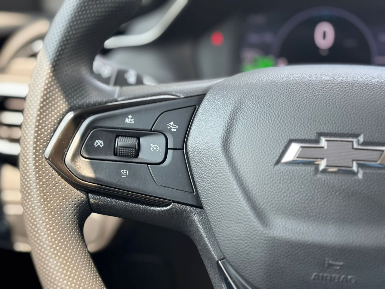 Used 2023 Chevrolet Bolt EUV LT image 24