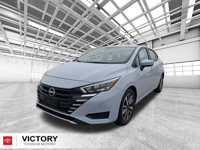 Used 2025 Nissan Versa SV image 8