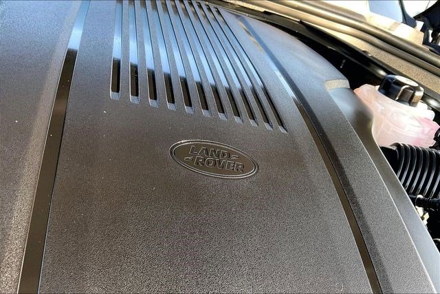 Used 2025 Land Rover Range Rover Long Wheelbase Autobiography image 40