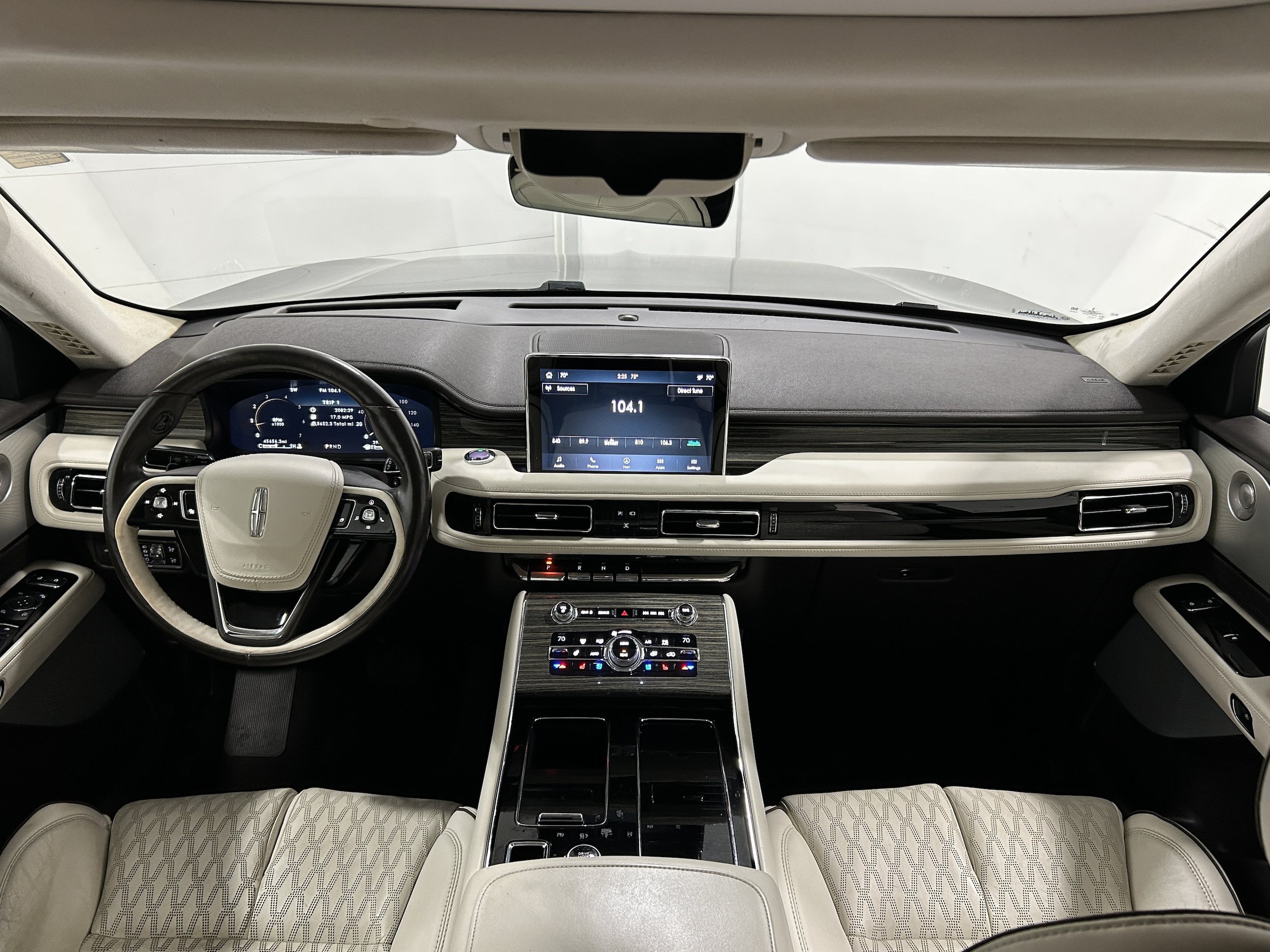 Used 2020 Lincoln Aviator Black Label w/ Dynamic Handling Package AWD/4WD image 14
