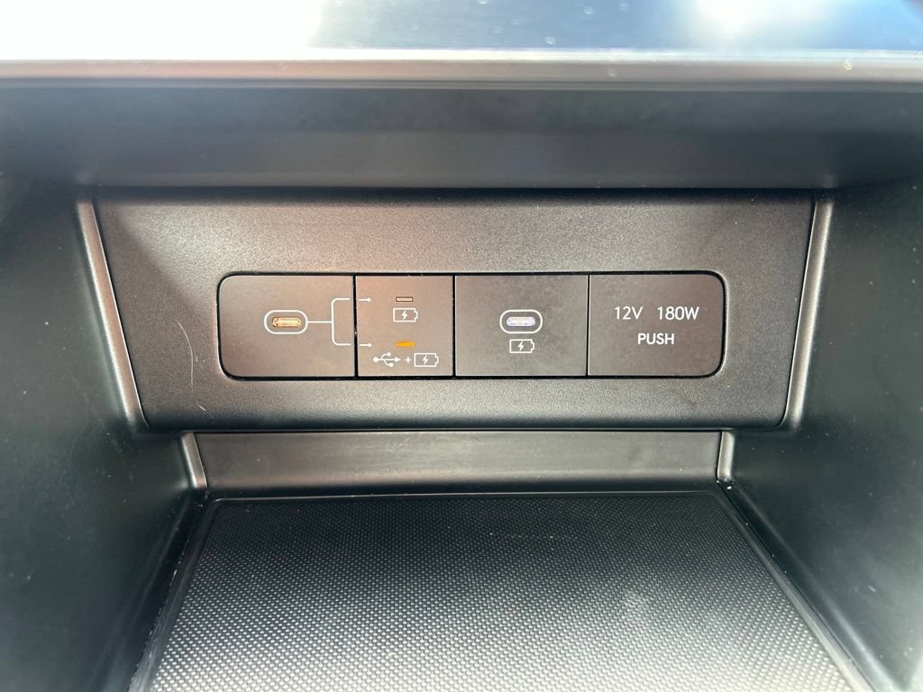 Used 2025 Hyundai Sonata SEL FWD image 33