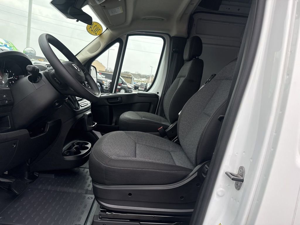 Used 2024 RAM ProMaster 2500 FWD image 10