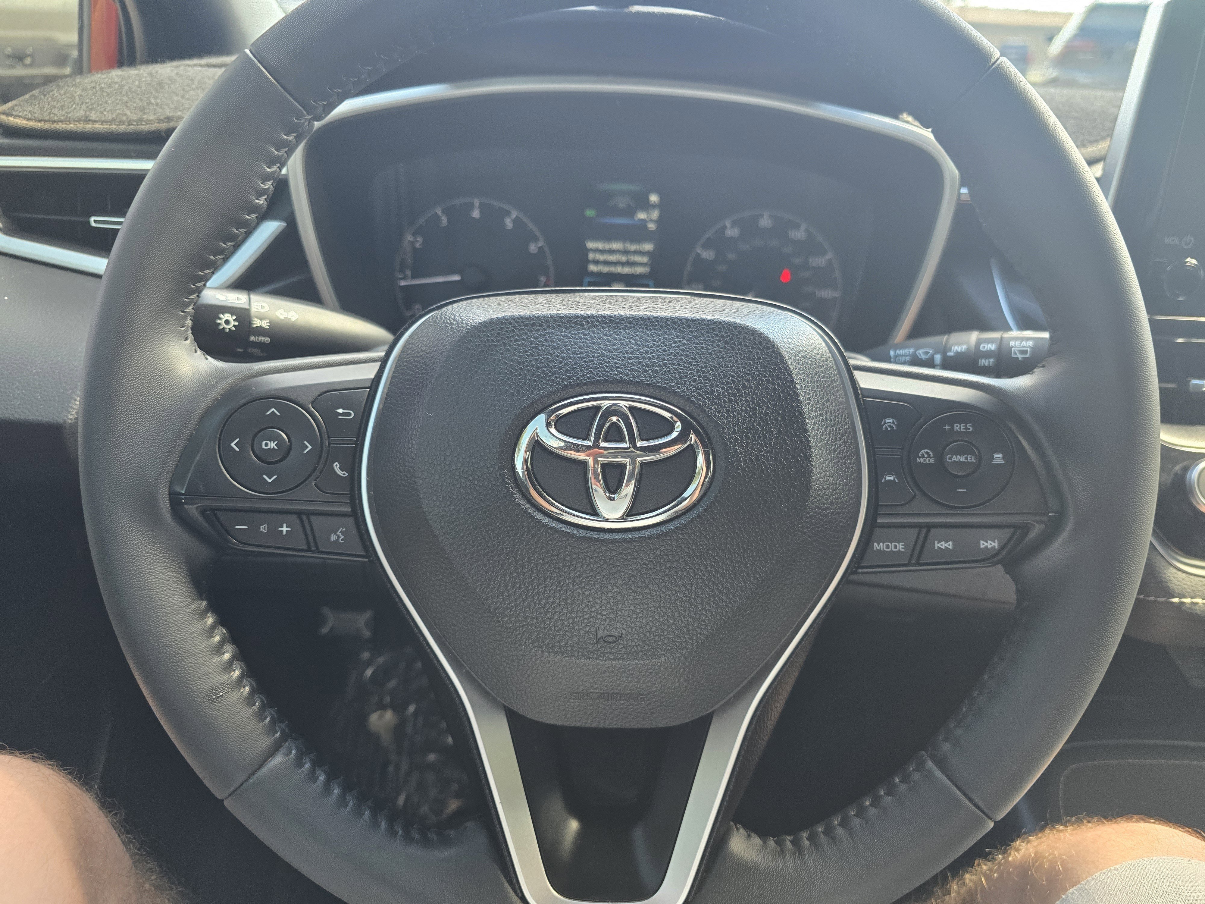 Used 2024 Toyota Corolla SE w/ SE Package image 11