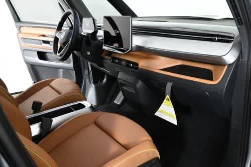 New 2025 Volkswagen ID. Buzz Pro S RWD image 11