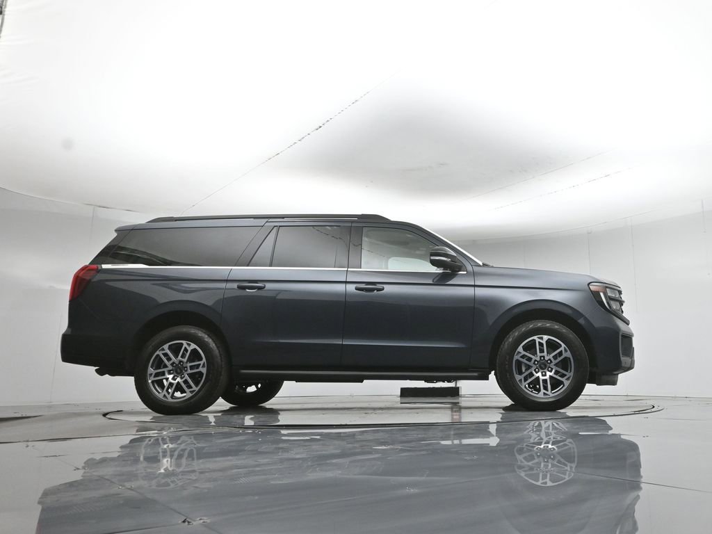 Used 2025 Ford Expedition Max Active AWD/4WD image 52