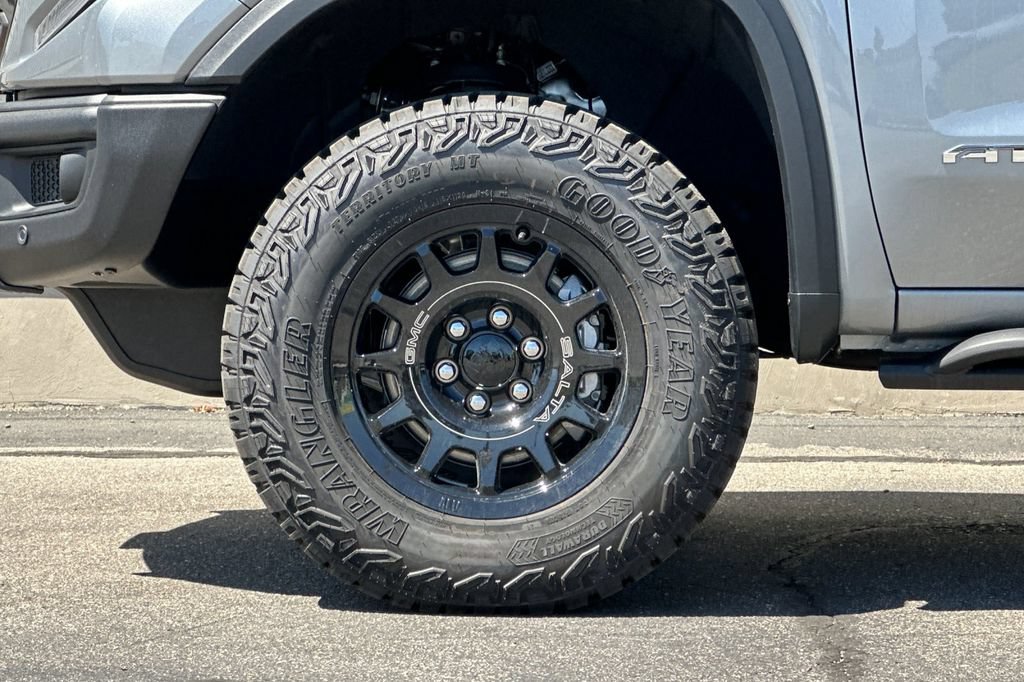 New 2026 GMC Sierra 1500 AT4X w/ AT4X AEV Edition AWD/4WD image 25
