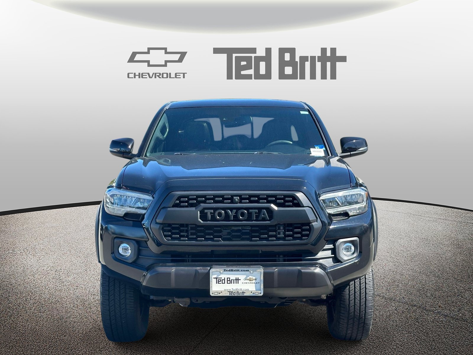 Used 2022 Toyota Tacoma TRD Off-Road w/ TRD Premium Off Road Package AWD/4WD image 2