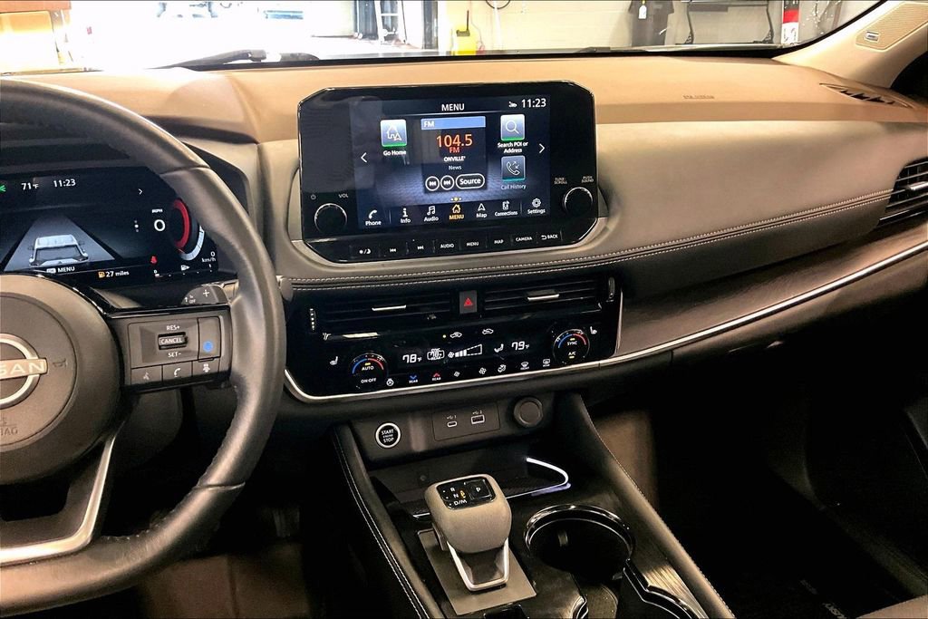 Used 2023 Nissan Rogue Platinum w/ Platinum Premium Package FWD image 9