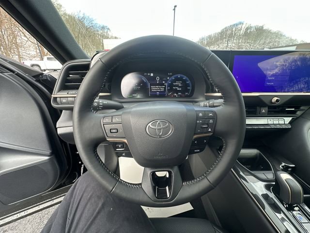 New 2026 Toyota Crown XLE image 13