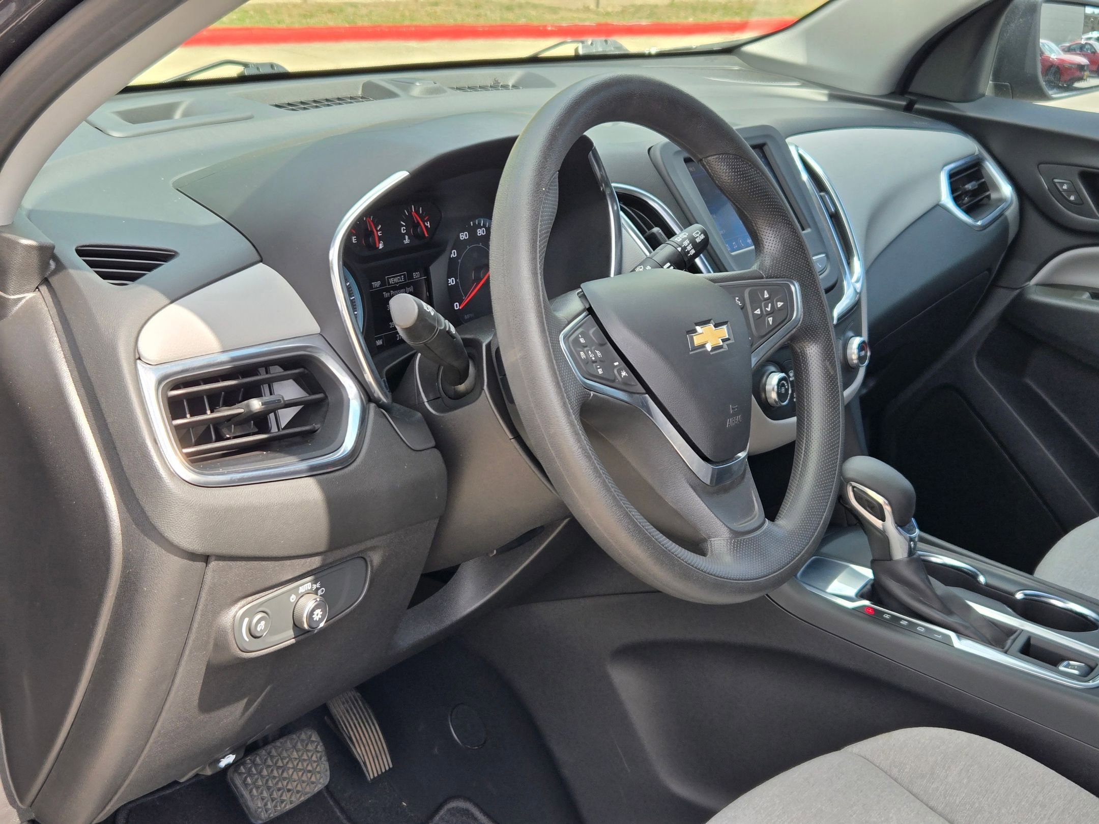 Used 2022 Chevrolet Equinox LS image 7