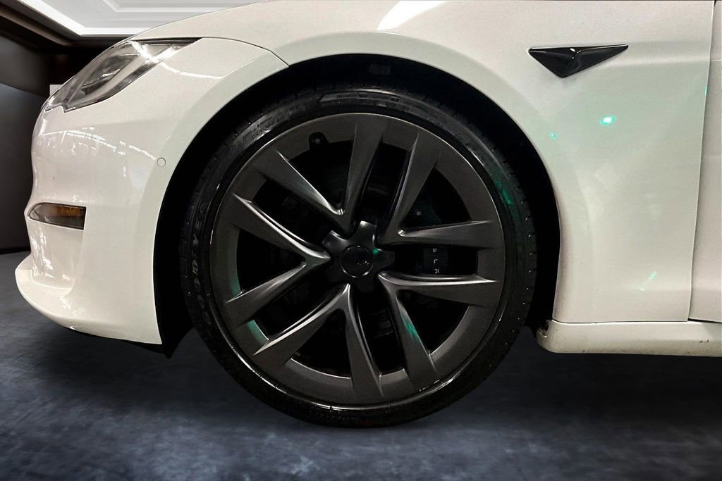 Used 2022 Tesla Model S AWD/4WD image 34