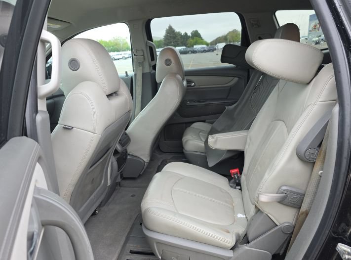 Used 2016 Chevrolet Traverse LT AWD/4WD image 27